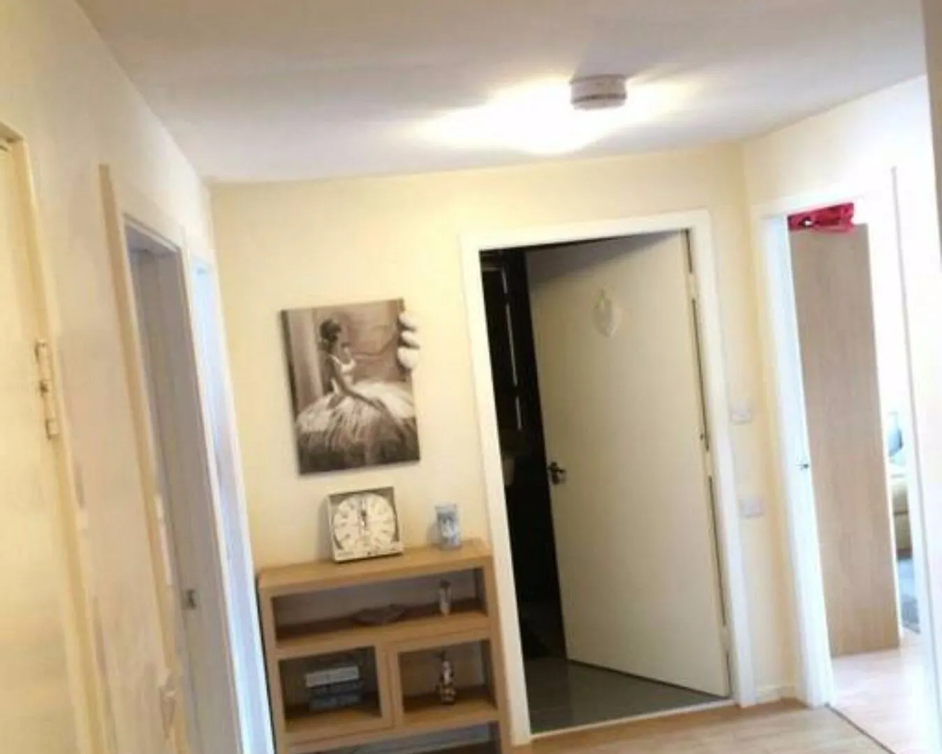 3 Bedroom Flat Near City Centre With Parking Edinburgh